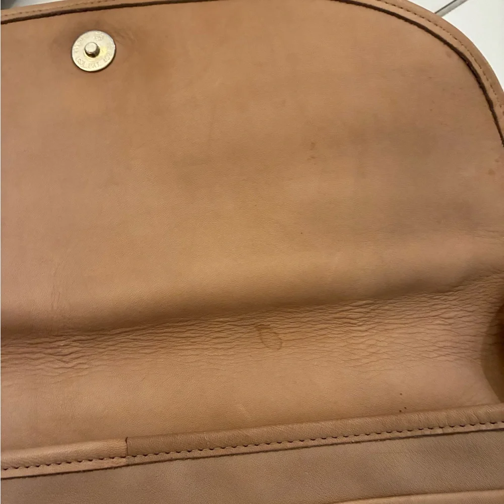 1980's Coach Town crossbody Leather purse
Marked Irregular - Picture 6 of 15